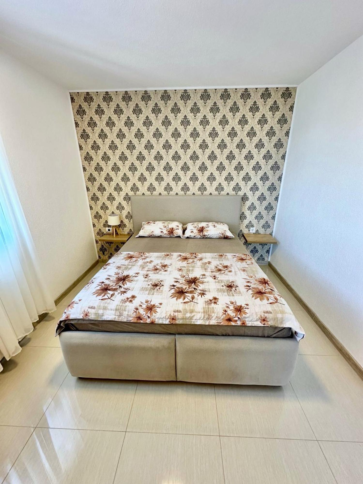 Montenegrina Apartment Budva Exterior photo
